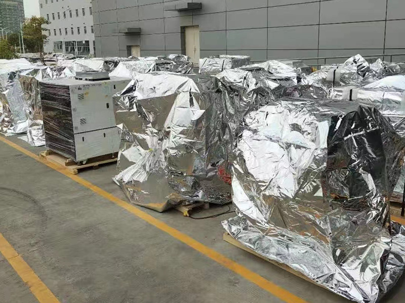 深(shēn)圳公明歐菲(fei)光真空包裝(zhuāng)木箱