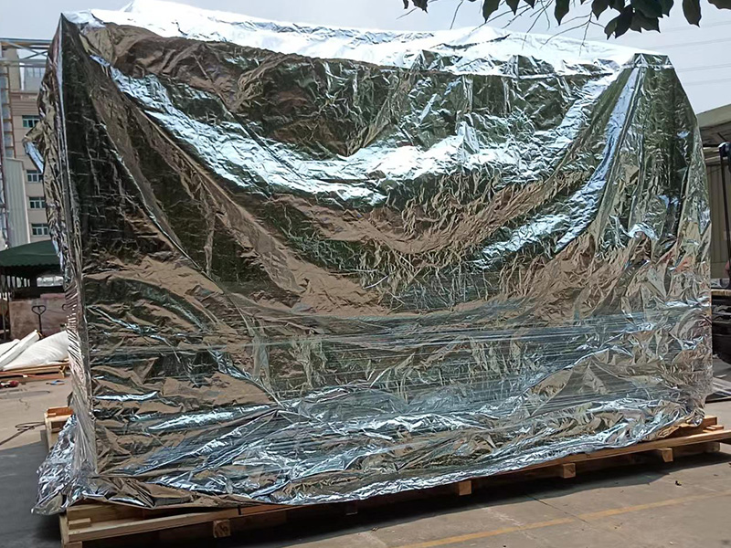 锂電(diàn)新能源設備(bei)真空包裝