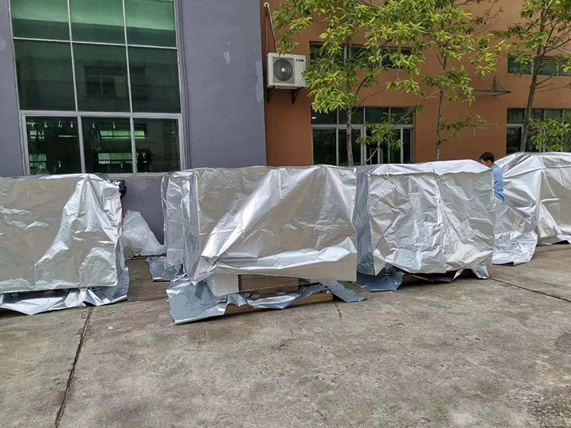 深(shēn)圳福永自動(dòng)化設備出口(kǒu)真空包裝